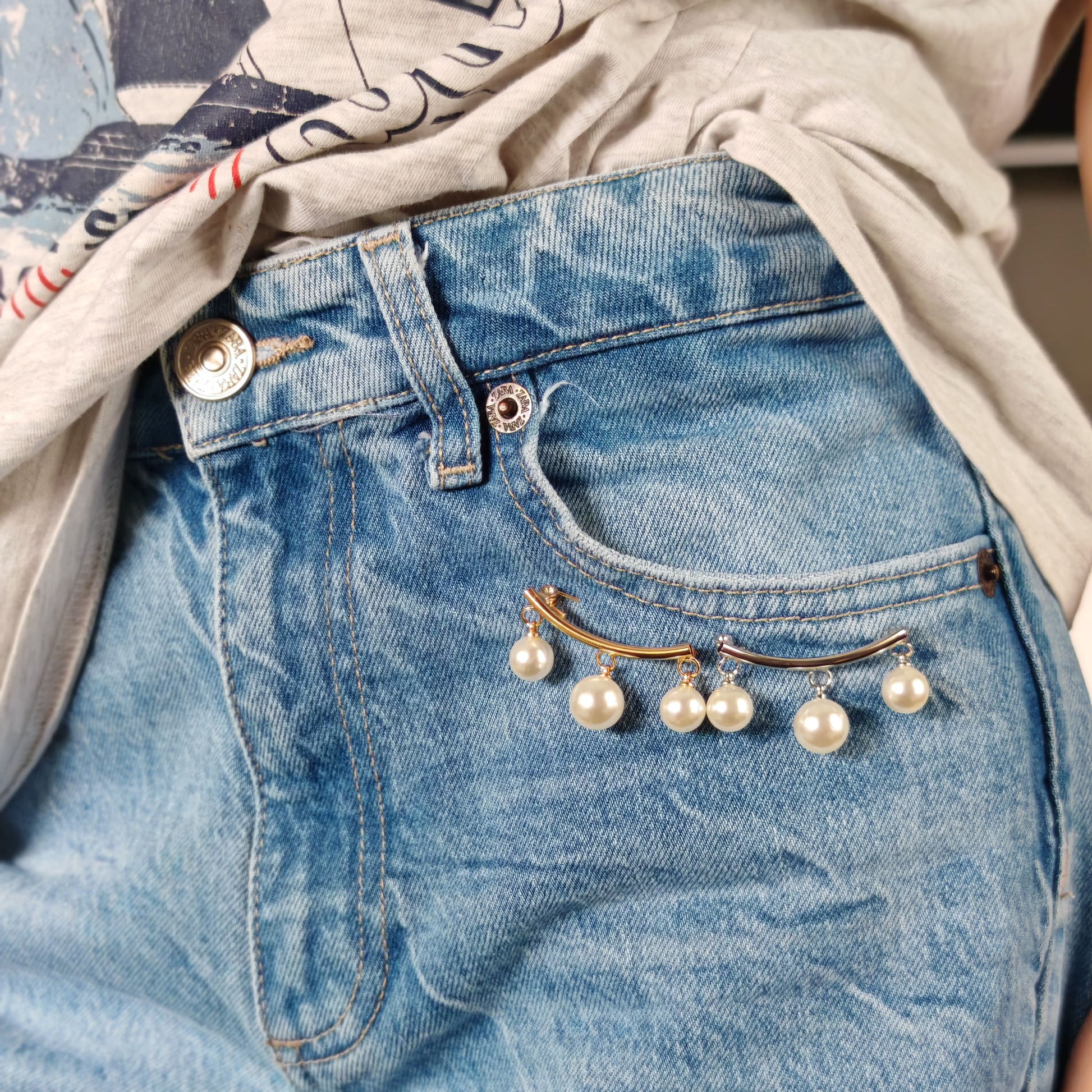 Set Pin Fashion Auriu și Argintiu cu Perle Albe Design Asimetric Modern - Platera Romania