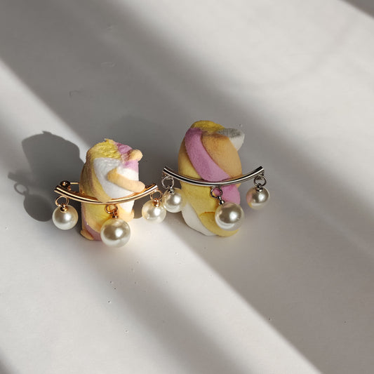 Set Pin Fashion Auriu și Argintiu cu Perle Albe Design Asimetric Modern - Platera Romania