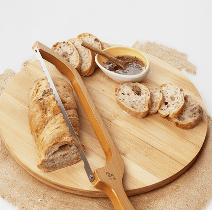 Cuțit zimțat pentru pâine – lamă arcuită din inox, tăiere precisă - Platera Romania