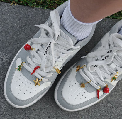 accesorii drăguțe și trendy sunt perfecte pentru sneakerși