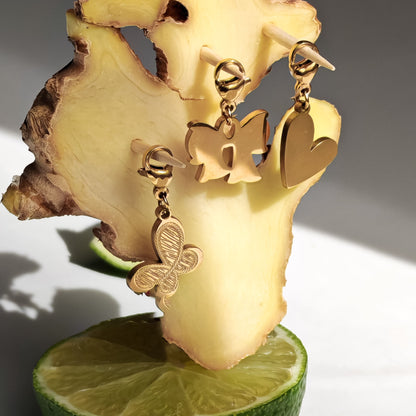 Pandantive din metal auriu cu motive feminine – ideale pentru personalizare bijuterii