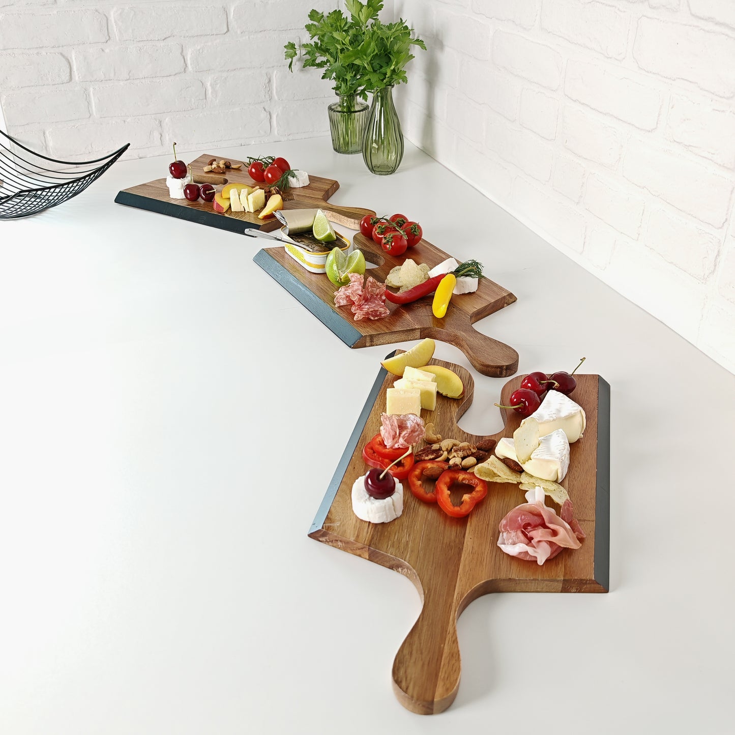 Set 3 platouri puzzle din lemn de acacia – design natural și versatil pentru servire - Platera Romania