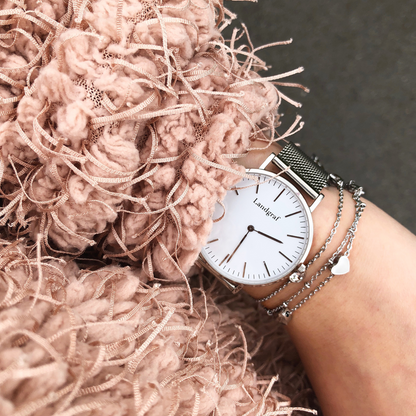 Elegant watch with mesh strap