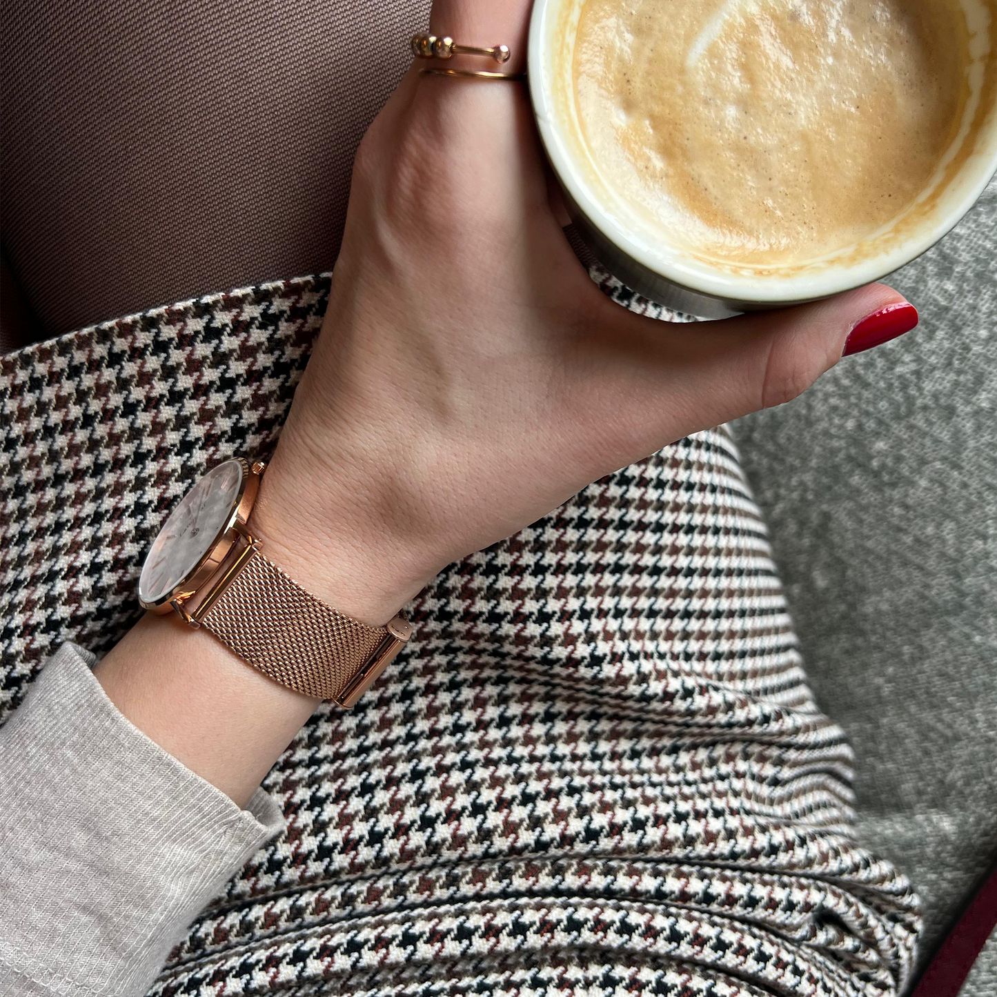 Embossed map watch &amp; personalized engraving